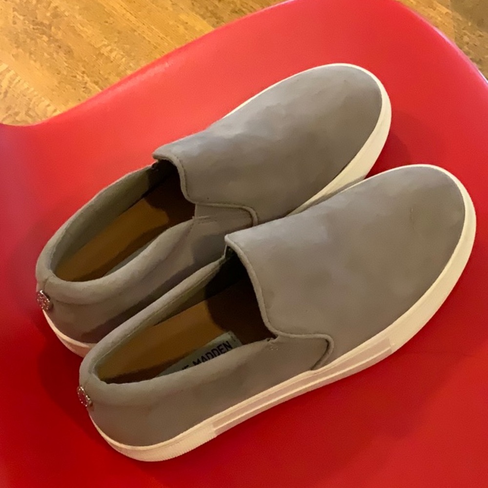 Women’s Steve Madden Gills Sneaker Size 6.5